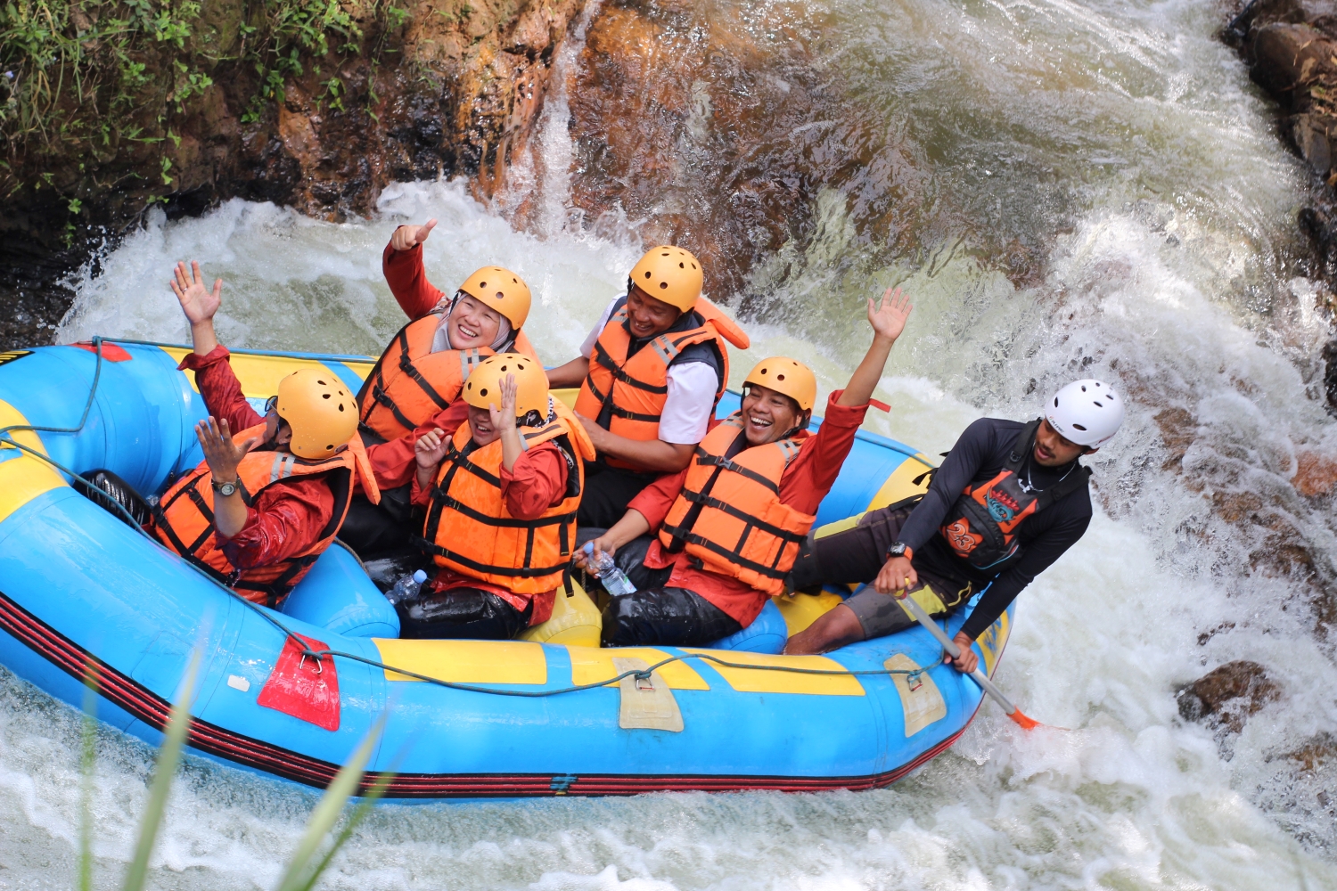 Arung Jeram – Video